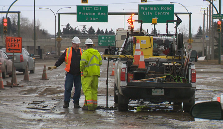 Traffic restrictions are coming to the eastbound lanes of Circle Drive by Venture Crescent so crews can pave road.