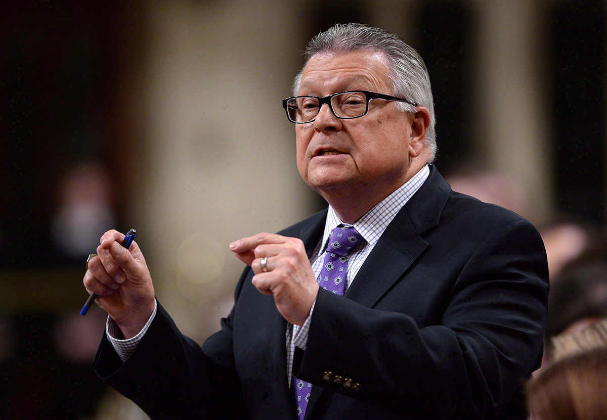 The Liberal government is looking at ways to improve scrutiny of Canada's border agency.The office of Ralph Goodale says the government is examining how best to provide the Canada Border Services Agency with appropriate review mechanisms. 