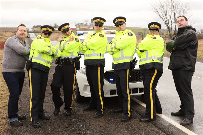 The Mounties in Nova Scotia have released a video that parodies Drake's drunk-uncle-at-a-wedding dance moves in a bid to remind motorists of the province's "Move Over" law.In "Cop Light Bling," a handful of RCMP officers cheerfully mimic the Toronto rapper's Hotline Bling video while a uniformed frontman lip-syncs.