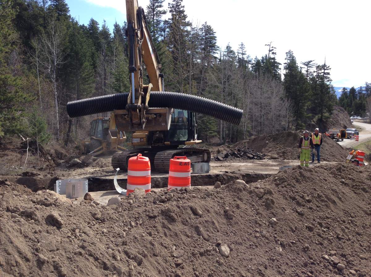 Mudslide washes out portion of Glenrosa Road - image