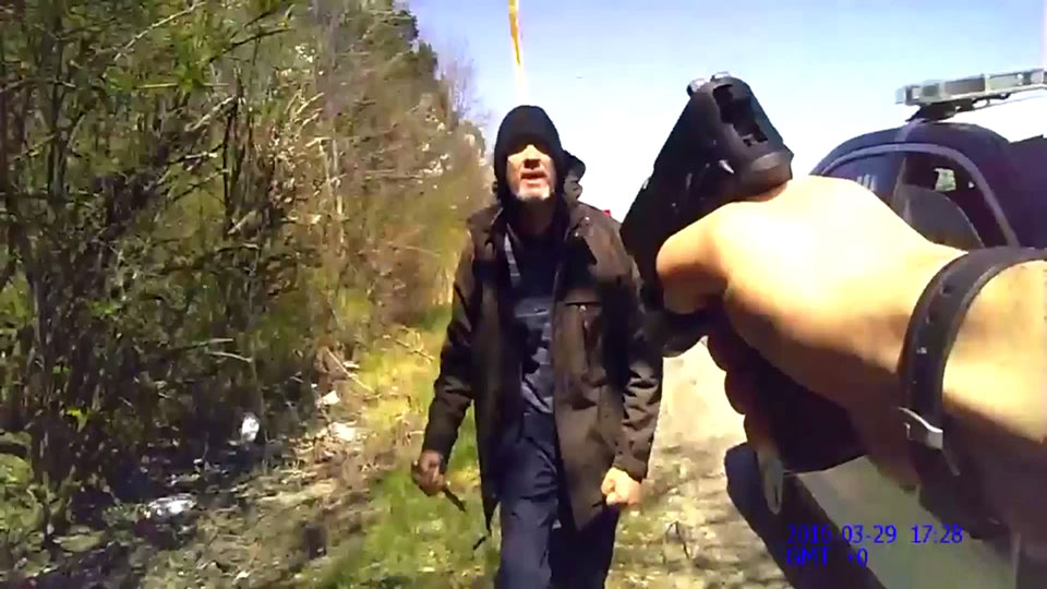 ‘I’m going to kill you, I’m going to kill you’: body camera shows knife-wielding man attacking officer - image