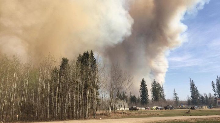 A viewer photo of a wildfire on Paul First Nation west of Edmonton on April 18, 2016.