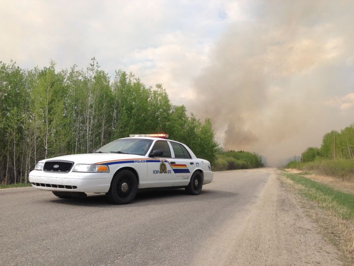 ‘It was a lot of flames’ Residents return home after Lac Ste. Anne