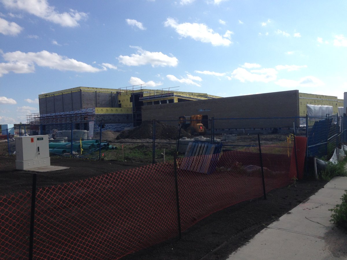 Coalbanks Elementary School construction underway, set to open fall 2017.