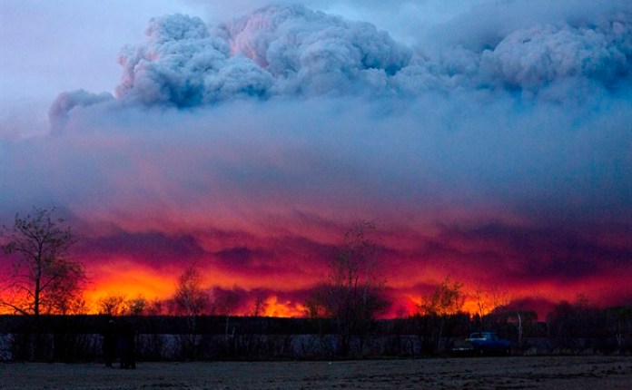 How the Fort McMurray fire is creating its own weather