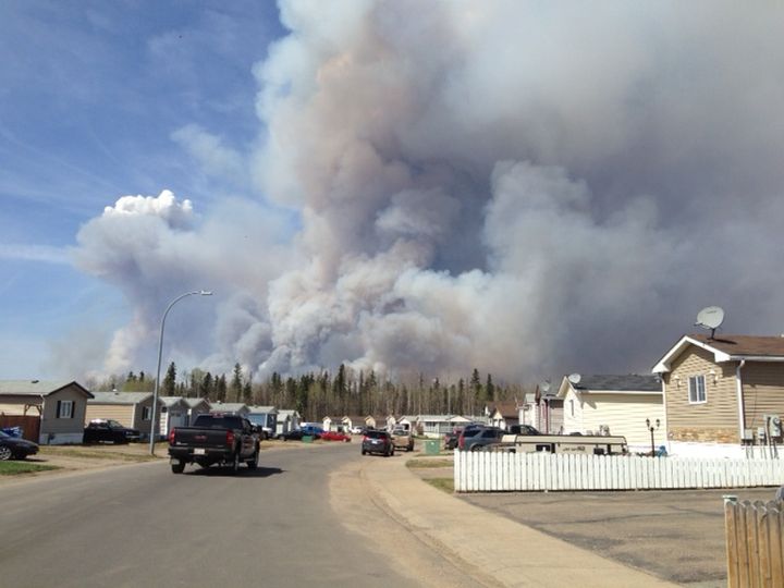 ‘We are in for a rough day’ Fort McMurray wildfire expected to flare