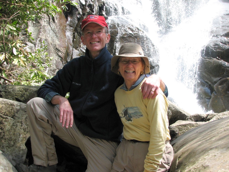 Geraldine Largay (right) with her husband George. (GERRY LARGAY / FACEBOOK)