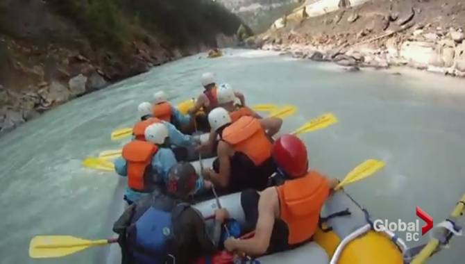 CP Rail installs locked gate at Kicking Horse River in Golden - image