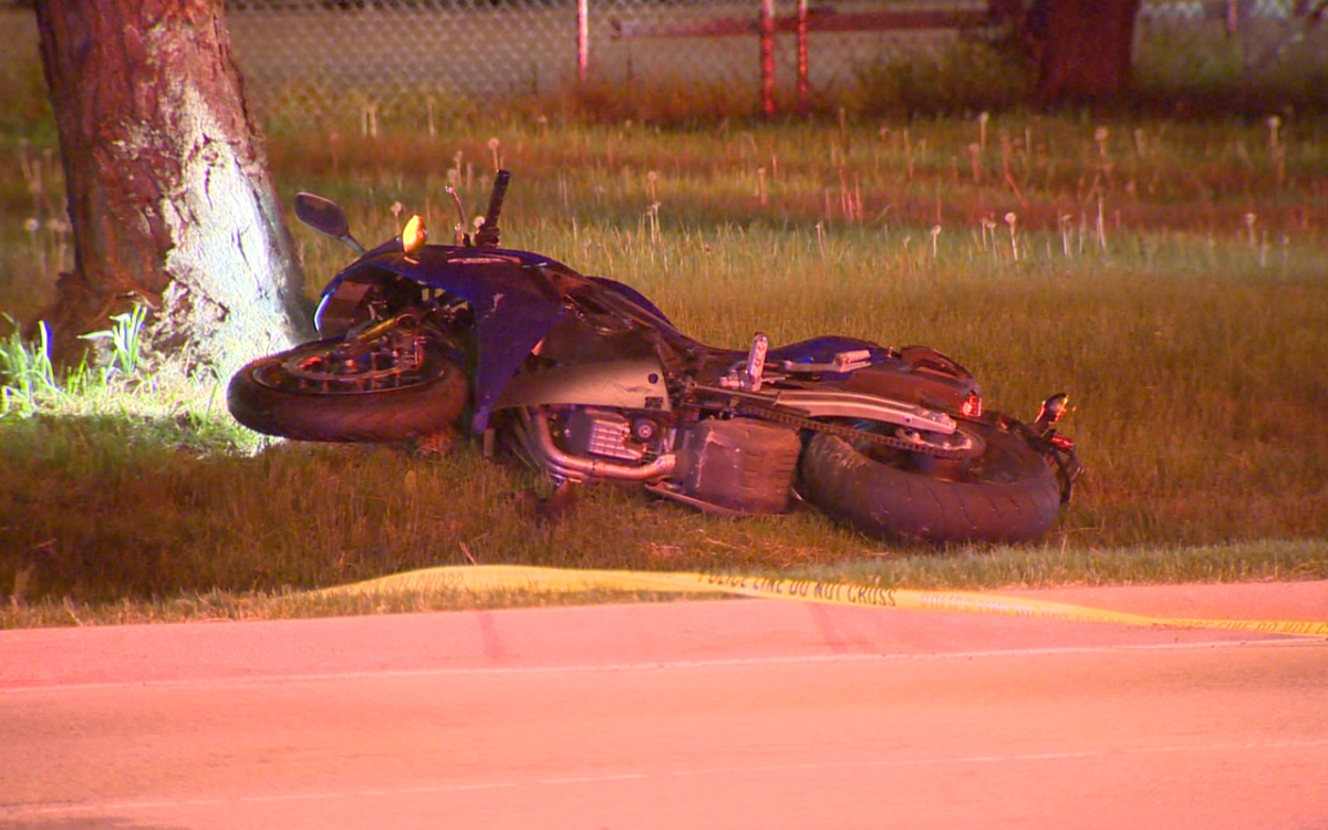 Motorcyclist dies after crash in Oakville - image