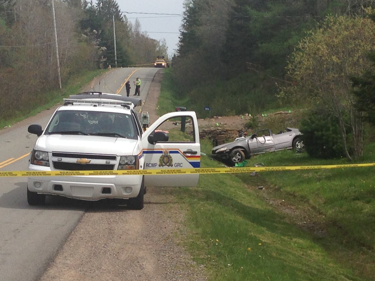 1 dead, 3 seriously injured following early morning crash in Coldstream, NS - image