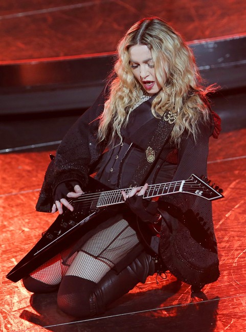 Madonna, Stevie Wonder pay homage to Prince at Billboard - image