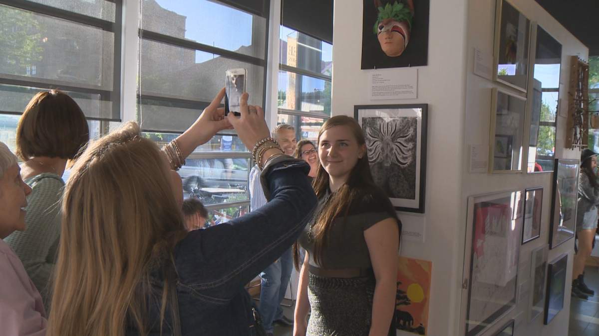 Student artist soak in praise for gallery show - image