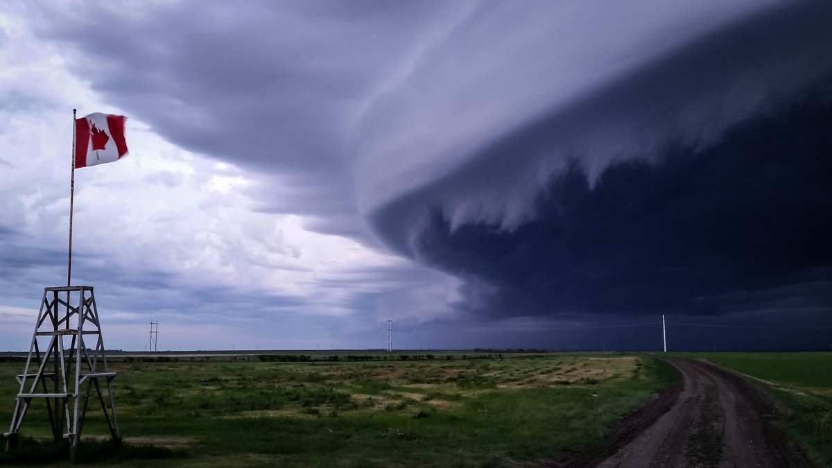 Saskatchewan storm photos flood social media - image