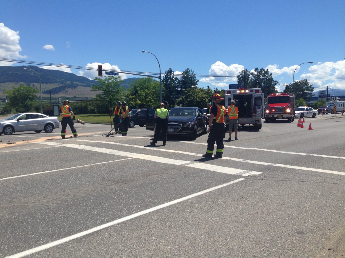 Drivers witness erratic driving before Hwy 97 crash in Kelowna - image