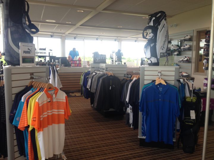 Dakota Dunes clubhouse pro-shop