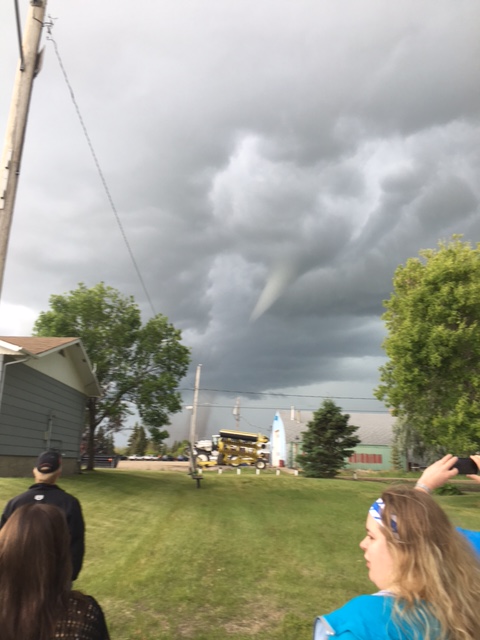Tornado touchdown just metres away from the town of Naicam, Sask.