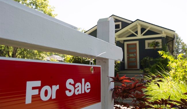 Купувачите на жилища трябва да спестяват десетилетия, преди да купуват в най-големите градове на Онтарио: доклад