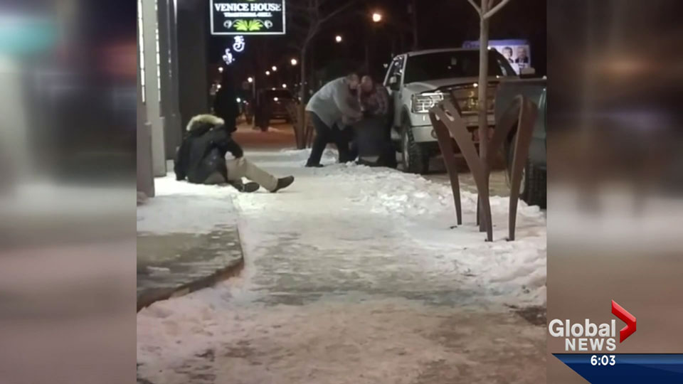 Darren and Darcy Hinds plead guilty in an assault outside a Sutherland bar that was captured on video.