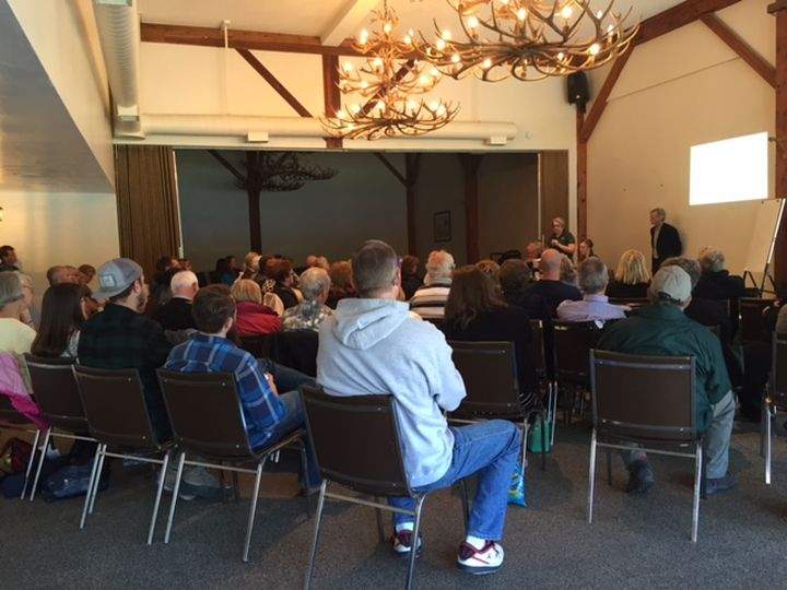 Parks Canada met with leaseholders for the first time to discuss the new Waterton Lakes visitors centre.