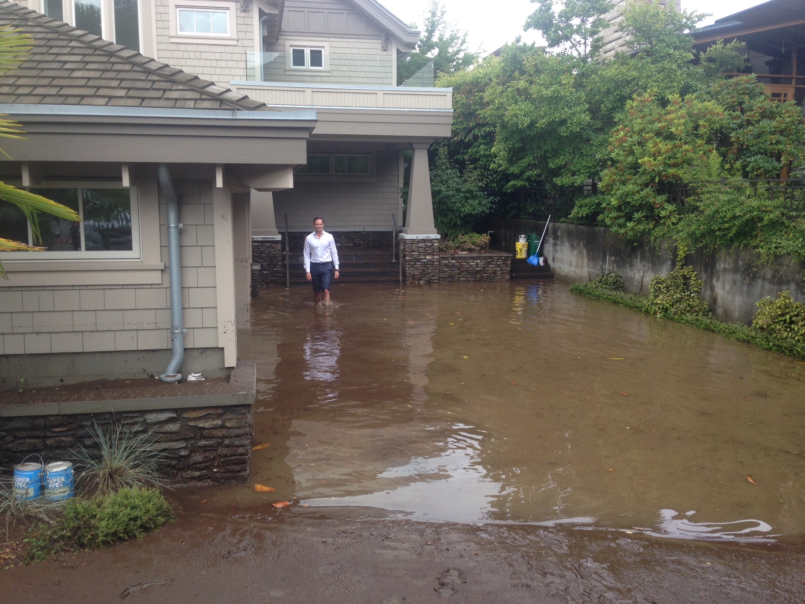 West Vancouver Homes Evacuated Due To Heavy Rain, Flooding - BC ...