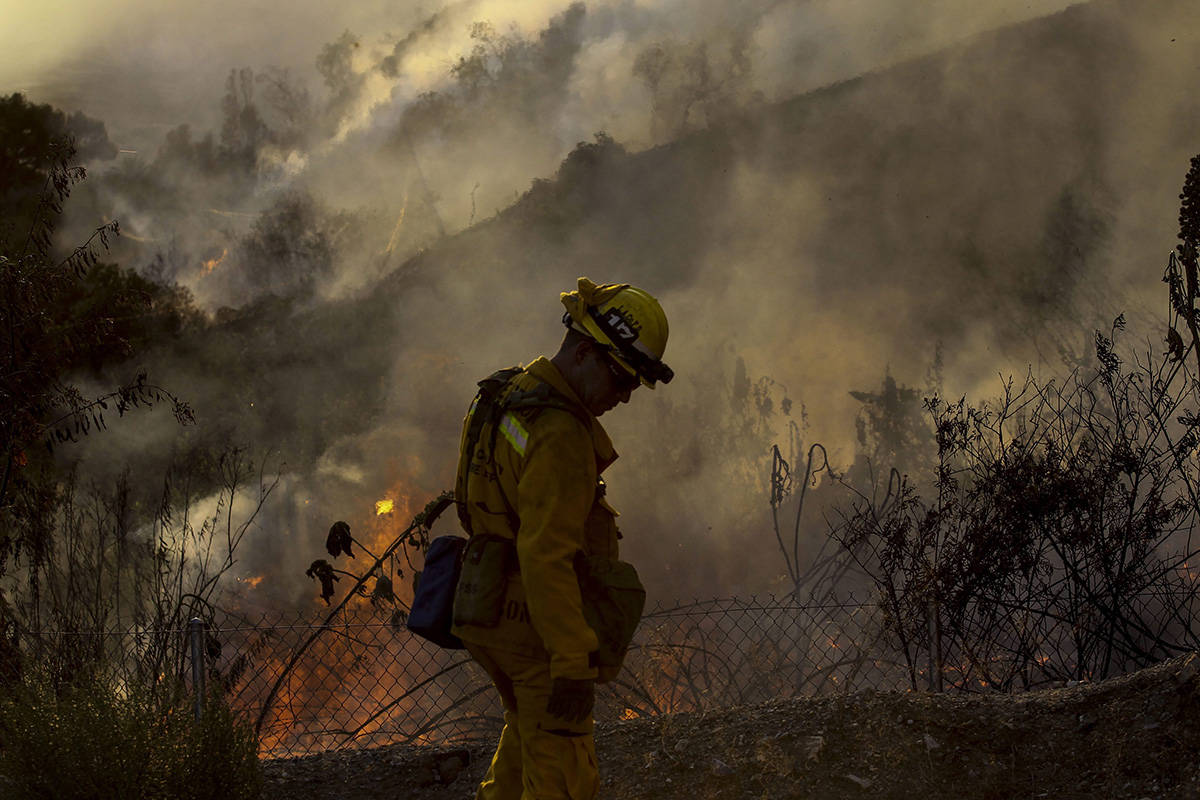 Hundreds of new evacuations across Western US as wildfires surge ...
