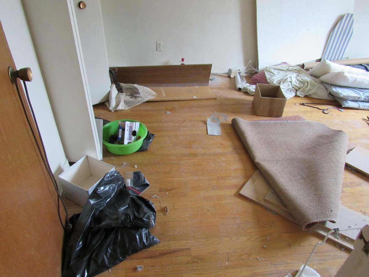 Tenants in this Côte-des-Neiges apartment left behind several items, including garbage, leaving the landlord to clean up, Wednesday, July 6, 2016.