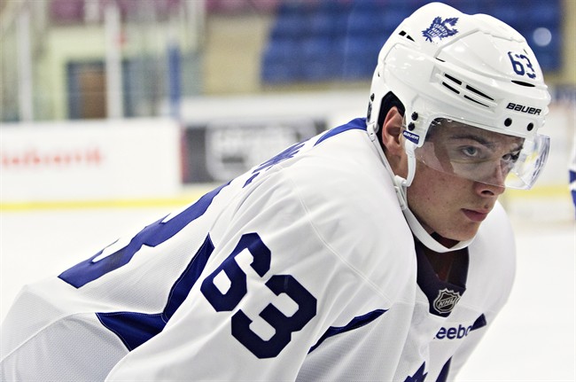 Toronto Maple Leafs first round draft pick Auston Matthews takes part in a drill as the Leafs hold their development camp in Niagara Falls, Ont., Tuesday, July 5, 2016. 