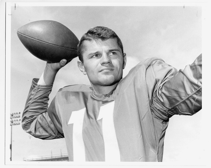 Former quarterback Ken Ploen is the second player to be inducted to the Winnipeg Blue Bombers' Ring of Honour.