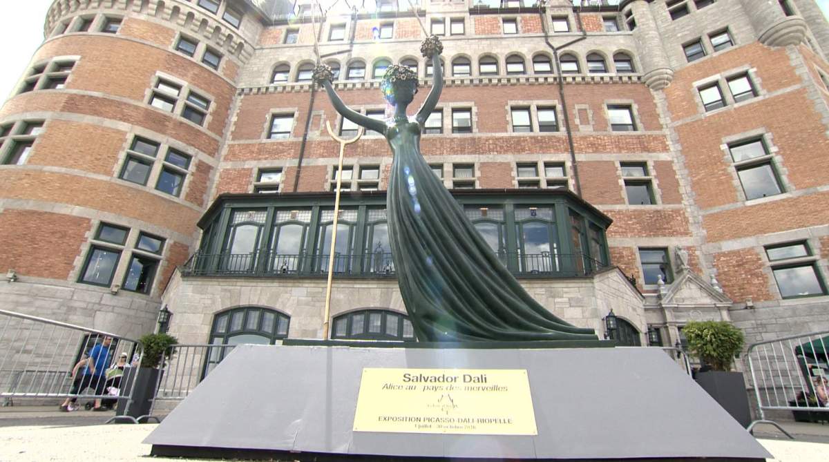 Salvador Dali's Alice au pays des merveilles has been on display for only a month. Earlier this week, the Château Frontenac Gallerie d'Art discovered part of it had been broken.