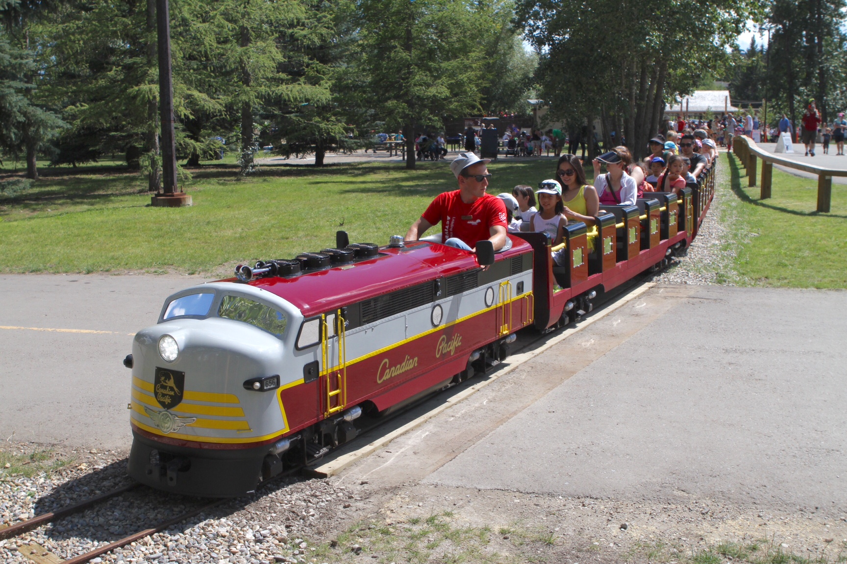 Mini Train Returns To Calgary’s Bowness Park As Part Of Restoration ...