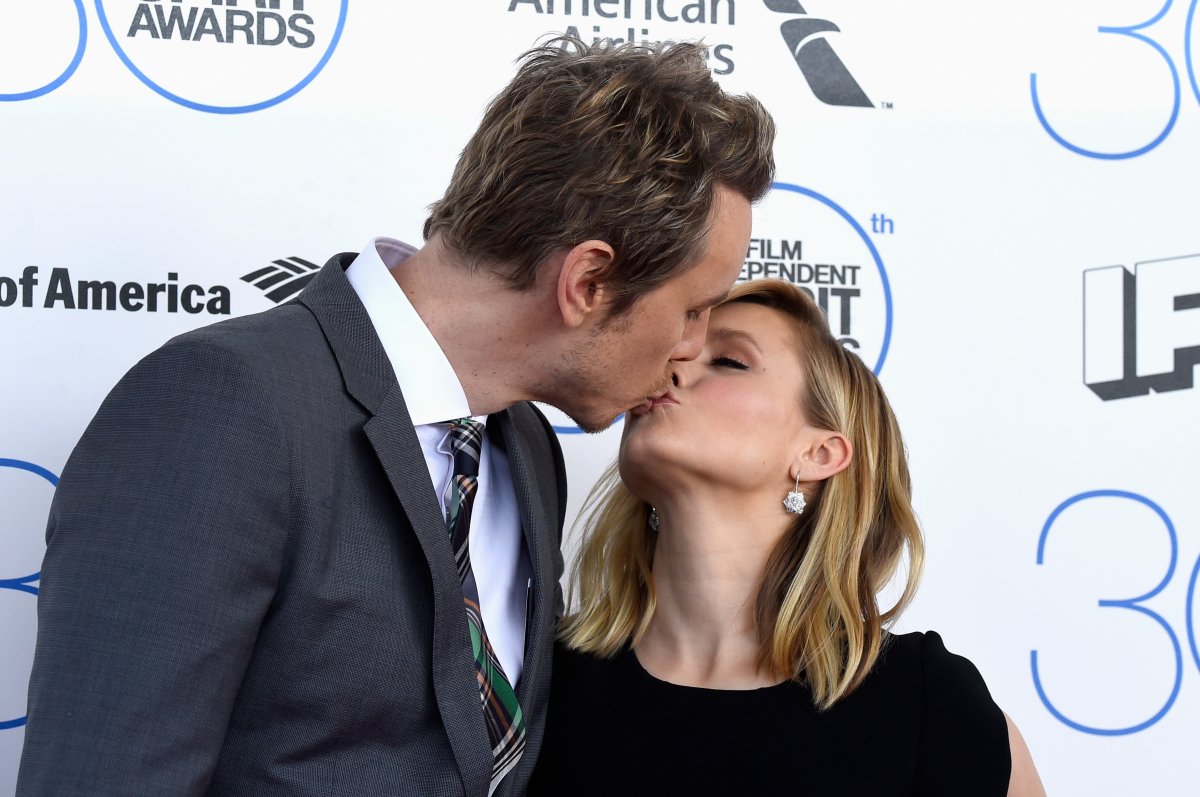  Actor Dax Shepard and host Kristen Bell attends the 2015 Film Independent Spirit Awards at Santa Monica Beach on February 21, 2015 in Santa Monica, California.  