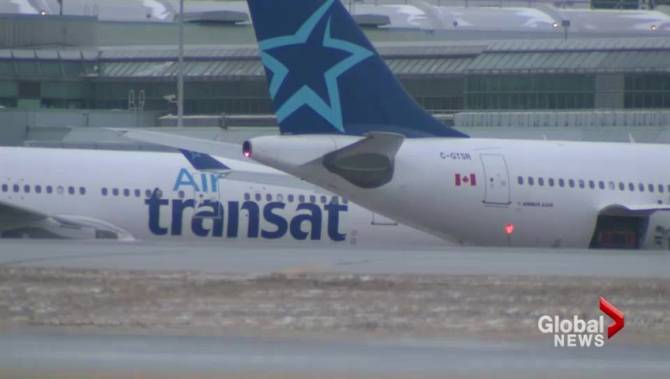 Two Canadian Air Transat pilots are out on bail after they were charged with being drunk before a Glasgow to Toronto flight.