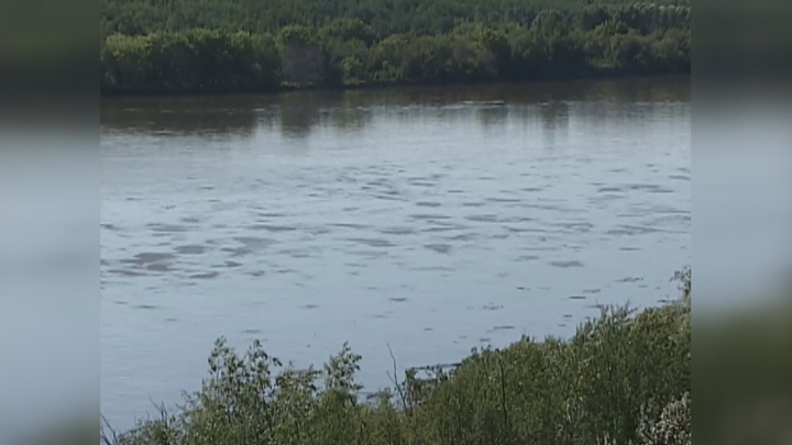 North Battleford fills water tower and reservoirs to capacity as the Saskatchewan city prepares for the possible arrival of oil from a pipeline spill.