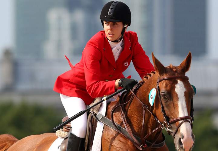 Melanie McCann show jumping