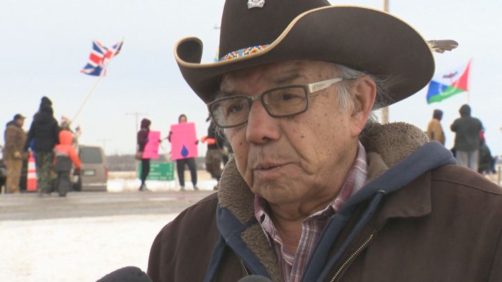 Mike Pinay, a Saskatchewan First Nation elder, died Tuesday at the age of 69. 