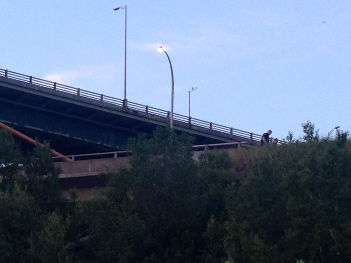 Motorcyclist thrown over MacKay Bridge off-ramp in early morning crash ...