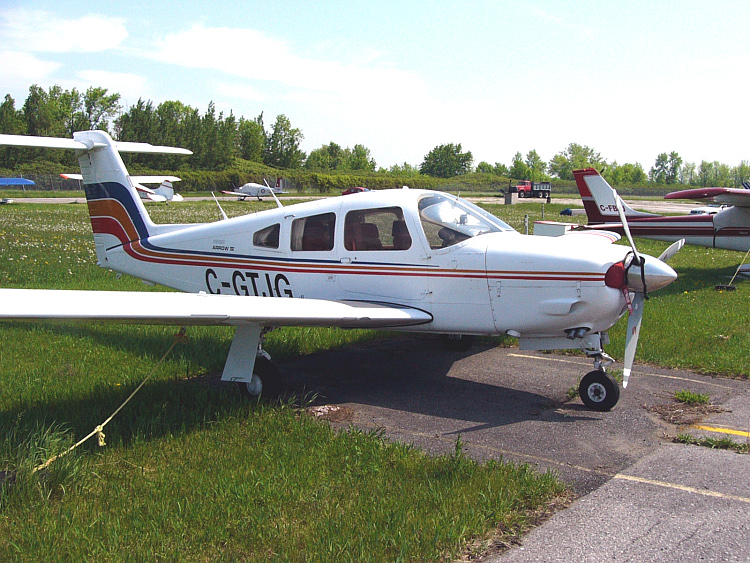 The model of the plane involved in the crash is a Piper PA28 aircraft.