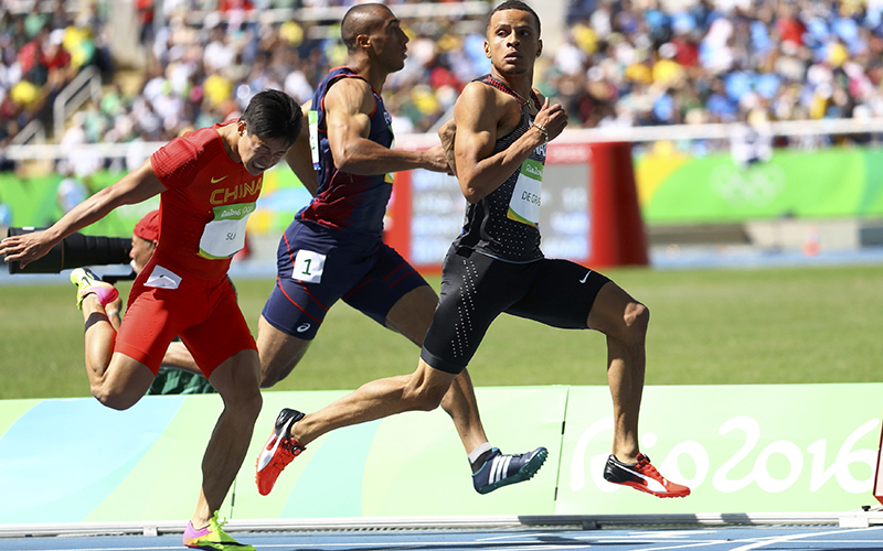 Su Bingtian of China, Jimmy Vicaut of France and Andre De Grasse of Canada compete in the 100m semifinals. 