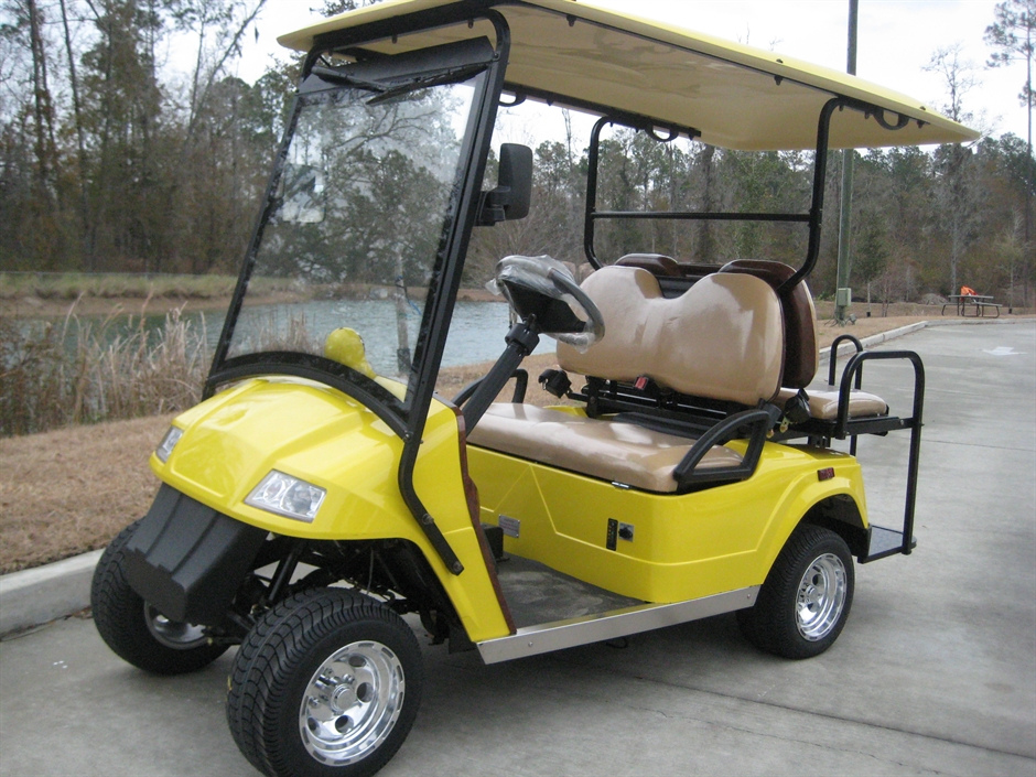 You can now drive golf carts on the roads in two B.C. communities - image