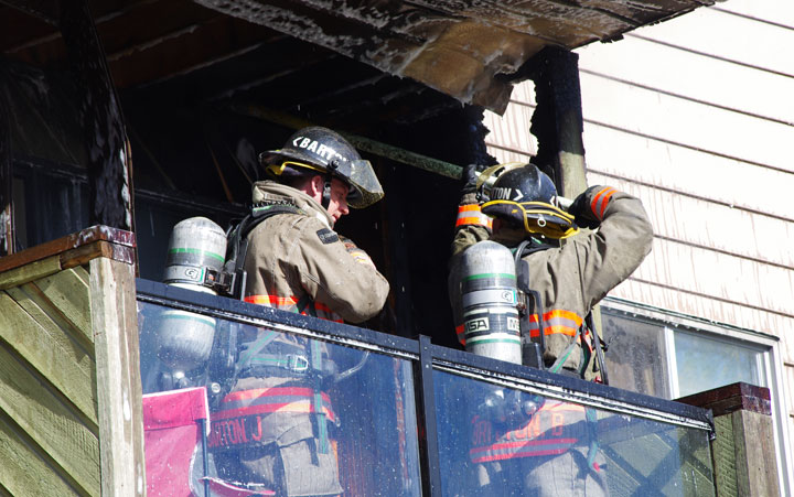 A fire that stated on a Saskatoon apartment balcony caused an estimated $10,000 worth of damage Saturday morning.