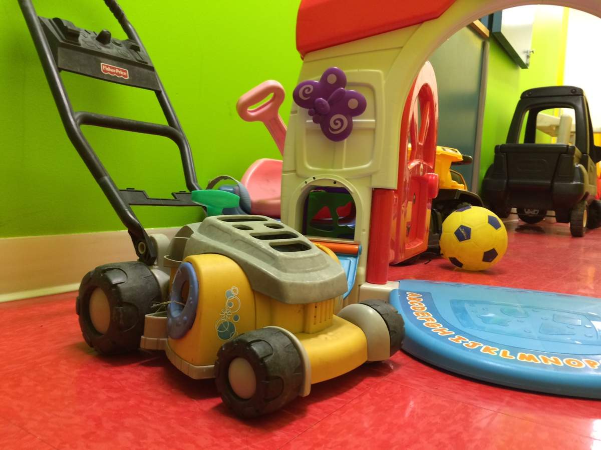 Pierrefonds-Roxboro residents gather toys to replace those that disappeared from Sunnyside Daycare, Wednesday, August 24, 2016.