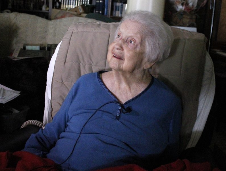 Alberta Morris, 86, talks to a reporter in her home in Reidsville, N.C., Friday, July 29, 2016.