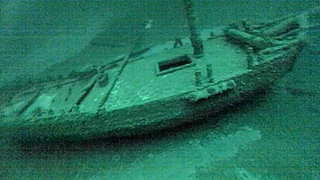 This July 16, 2016, photo taken from underwater video shows the "Washington", which sank during a storm in 1803.