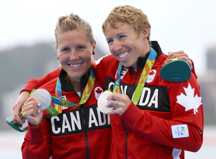 Rio 2016 Patricia Obee And Lindsay Jennerich Win Silver In Women S Double Sculls National Globalnews Ca