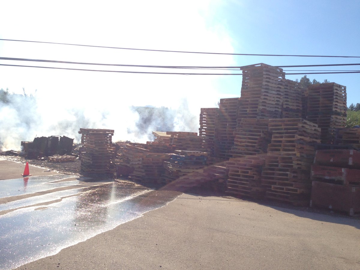Pallet fire in Kelowna Globalnews.ca