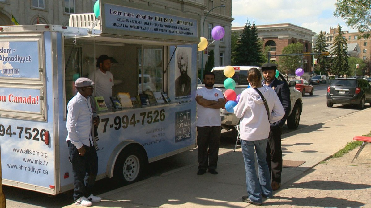 Mobile Muslim campaign makes a stop in Regina, wants to promote peace and positivity about Islam.