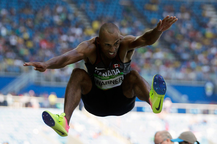 Damian Warner long jump