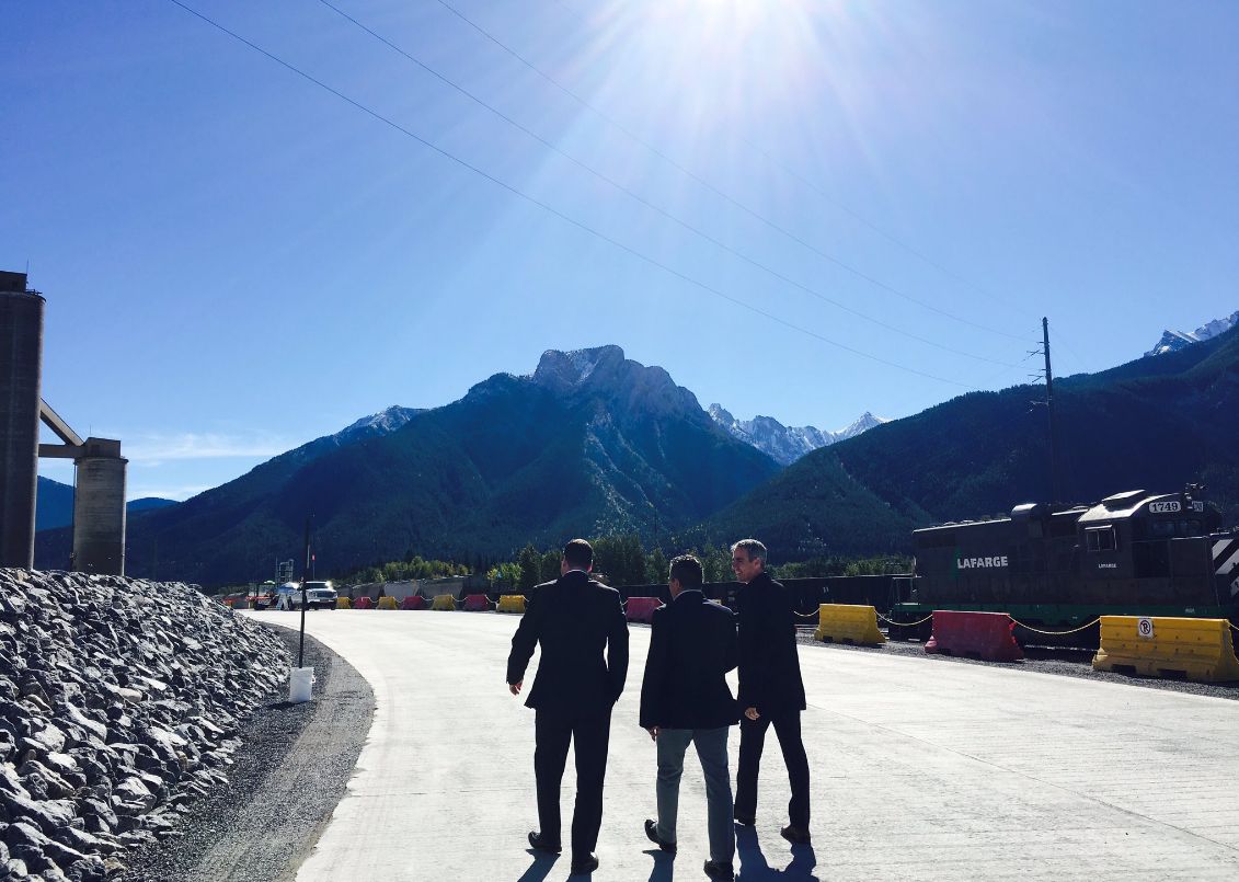 In a post on his Twitter account, Minister Bilous commented on an expansion: "[It] means new jobs for Albertans & leads the way in protecting the environment @Lafarge_Canada #ableg".