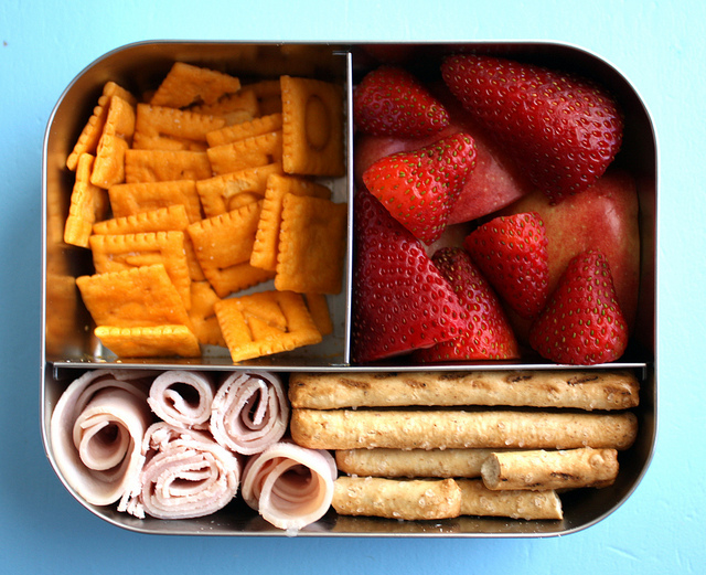 Back-to-school: How to make cheaper, healthier Lunchables at home ...