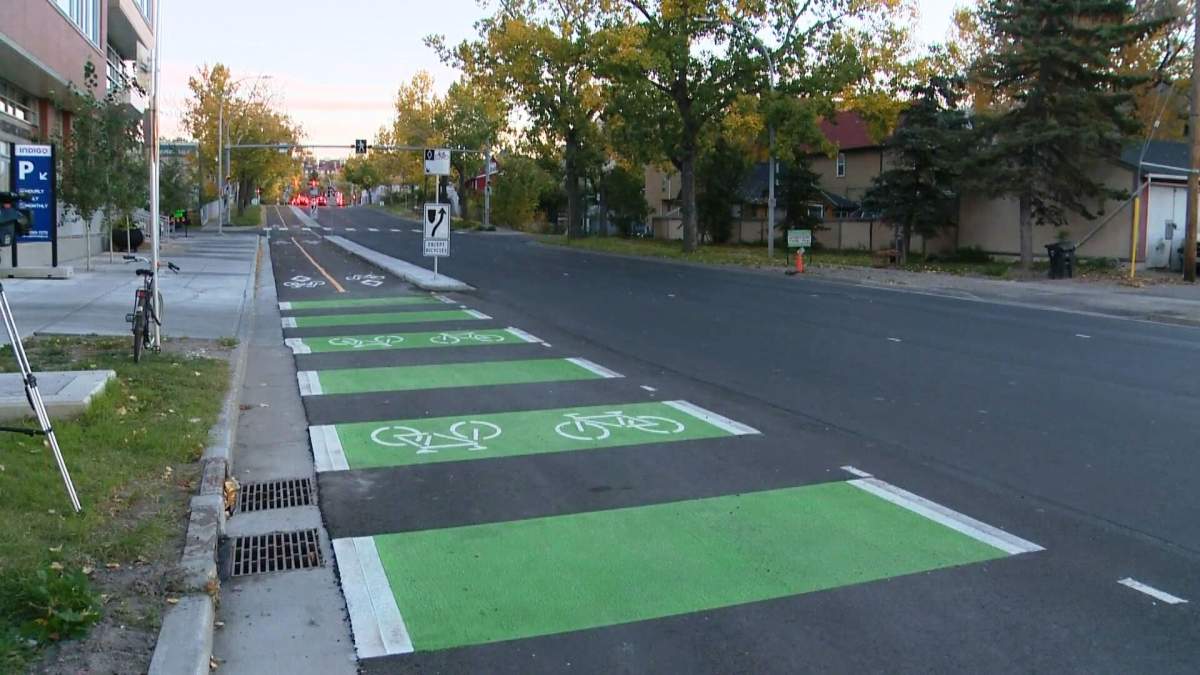 Bridgeland cycle track on Edmonton Trail N.E. 